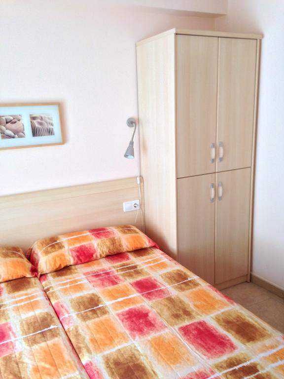 Apartamentos Sol Center Lloret Lloret de Mar Room photo
